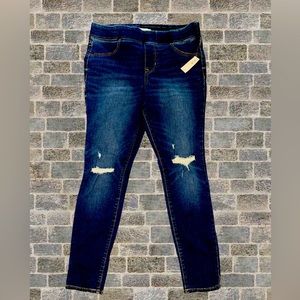 Old Navy rockstar, distressed, jeggings new with tags